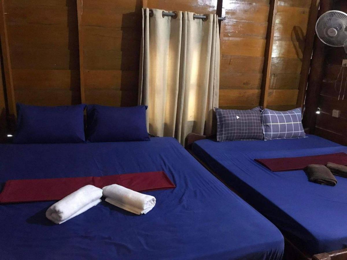 Funky Beach Hostel Sihanoukville Buitenkant foto