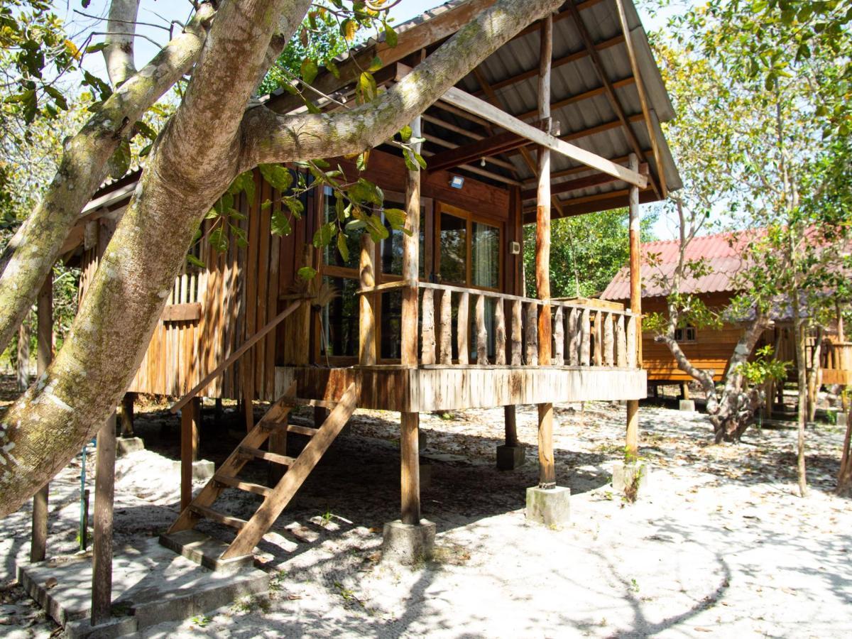 Funky Beach Hostel Sihanoukville Buitenkant foto