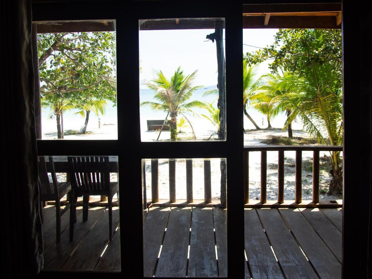 Funky Beach Hostel Sihanoukville Buitenkant foto