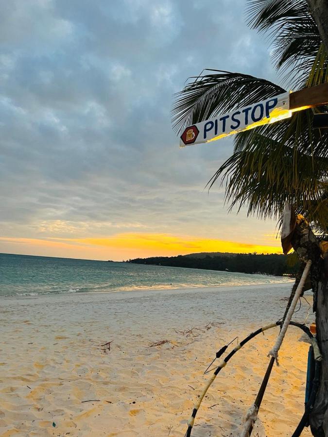 Funky Beach Hostel Sihanoukville Buitenkant foto