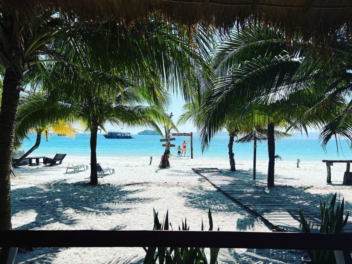 Funky Beach Hostel Sihanoukville Buitenkant foto